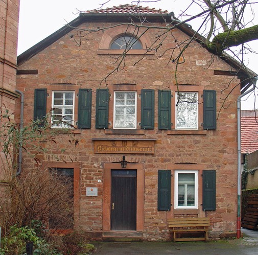 #AUFMACHER# Biebergrund-Museum 