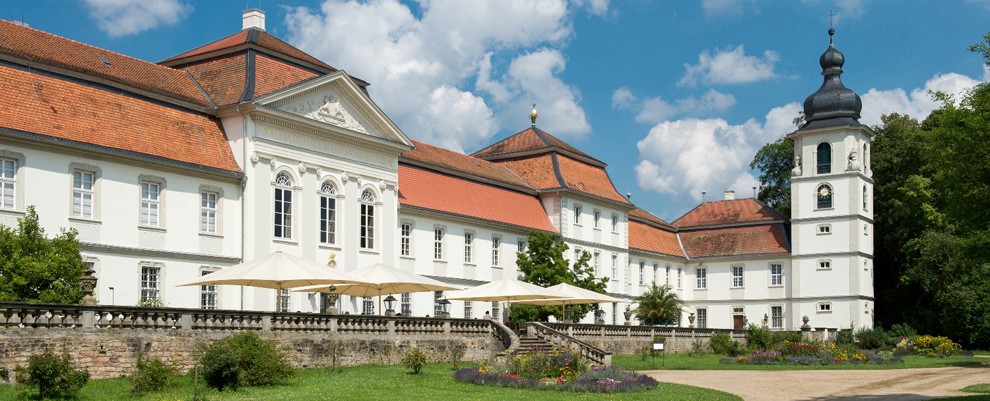 Eichenzell_Schloss Fasanerie Cafe S&uuml;dterrassse_KQ.jpg